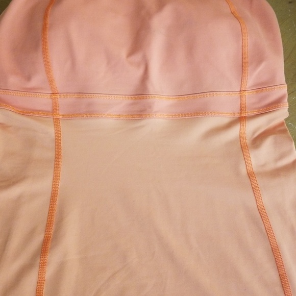 Lululemon tank - Picture 4 of 7